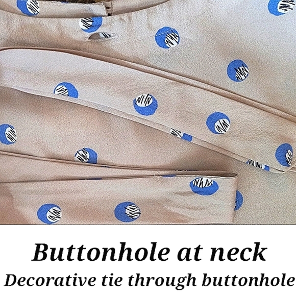 *1970s* VINTAGE Office Secretary BLOUSE Neck line bow. 1/2 Sleeves - Picture 7 of 9